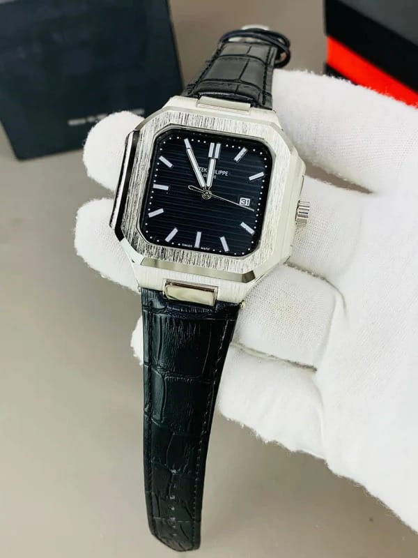 P.P Leather Strap Watch | Black