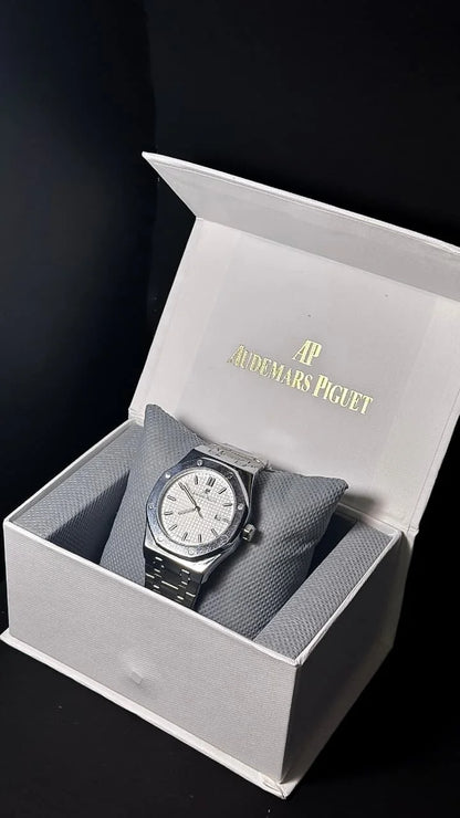 A.P Royal Oak | White