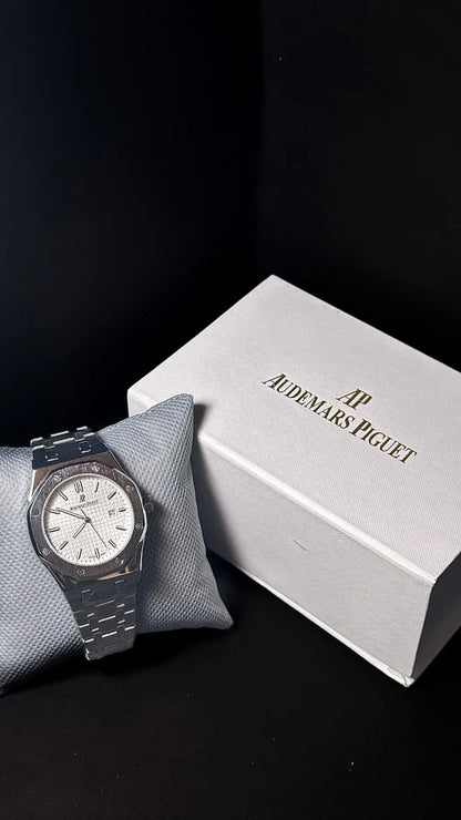 A.P Royal Oak | White